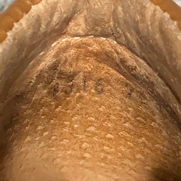 SOLD on EBAY MSRP $800 Ferrato Leather Shoe - Picture 6 of 14